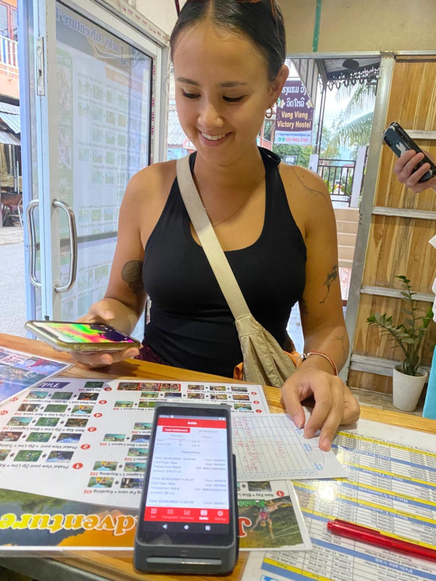 Vang Vieng Victory Hostel Екстер'єр фото